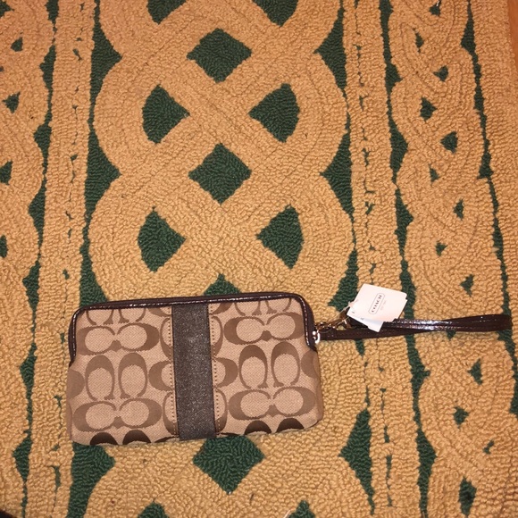 NWT Coach wallet/wristlet - Picture 5 of 6